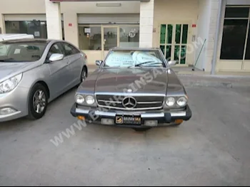 Mercedes-Benz  560 SL  1986  Sedan  Automatic  8  183,000  RWD  Gray  Gasoline
