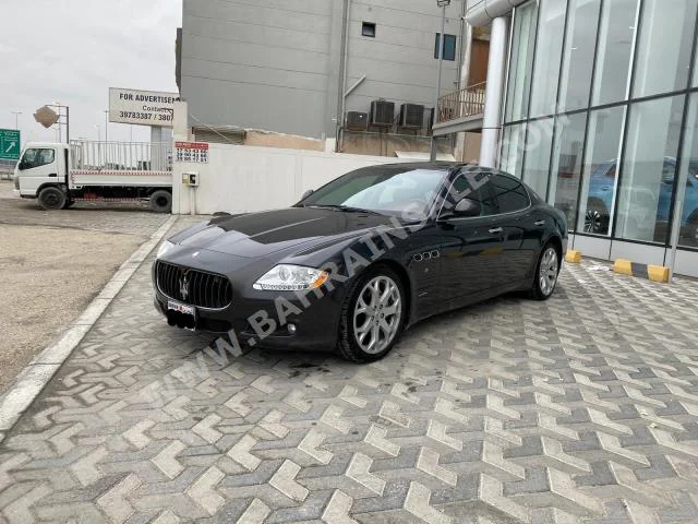 Maserati  Quattroporte  2011  Sedan  Automatic  8  27,300  RWD  Gray  Gasoline