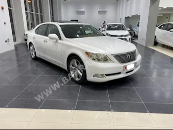 لكزس  ال اس  460  2009  سيدان  اتوماتك  8  194,650  دفع خلفي  أبيض  بنزين