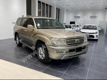 Toyota  Land Cruiser  GXR  2006  SUV  Automatic  6  95,150  4WD  Gold  Gasoline