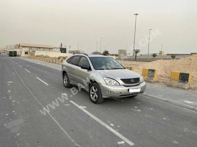 لكزس  ار اكس  330  2003  اس يو في  اتوماتك  6  397,000  دفع خلفي  فضي  بنزين