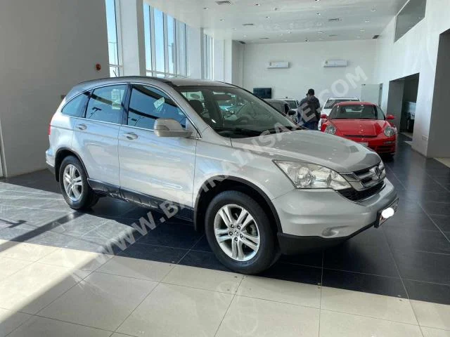 Honda  CRV  2010  SUV  Automatic  4  114,200  FWD  Silver  Gasoline