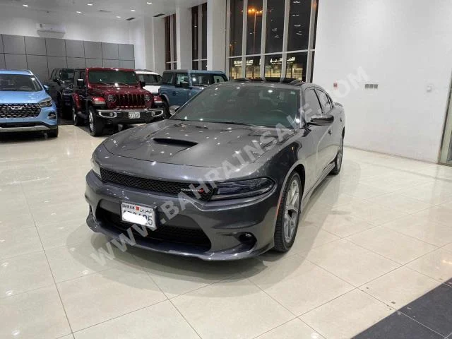 دودج  تشارجر  2019  سيدان  اتوماتك  6  17,600  دفع خلفي  رمادي  بنزين