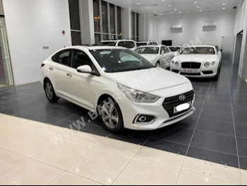هيونداي  اكسنت  1.6  2018  سيدان  اتوماتك  4  67,500  دفع أمامي  أبيض  بنزين