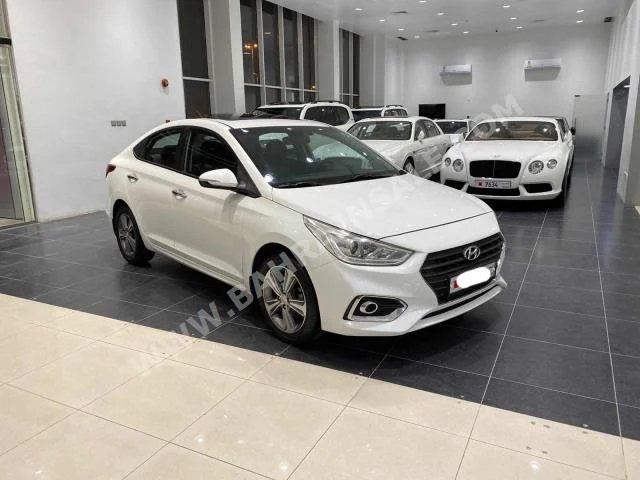 هيونداي  اكسنت  1.6  2018  سيدان  اتوماتك  4  67,500  دفع أمامي  أبيض  بنزين