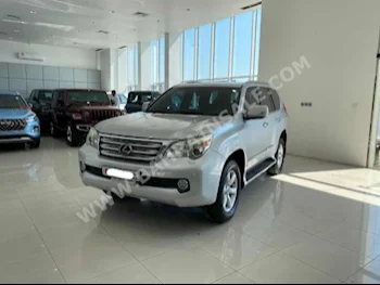 لكزس  جي اكس  460  2010  اس يو في  اتوماتك  8  228,600  دفع كلي مستمر  فضي  بنزين