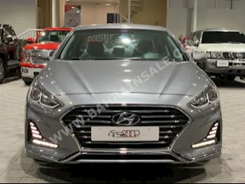 Hyundai  Sonata  2018  Sedan  Automatic  4  80,000  FWD  Gray  Gasoline