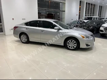 نيسان  ألتيما  2.5 اس  2013  سيدان  اتوماتك  4  166,500  دفع أمامي  فضي  بنزين