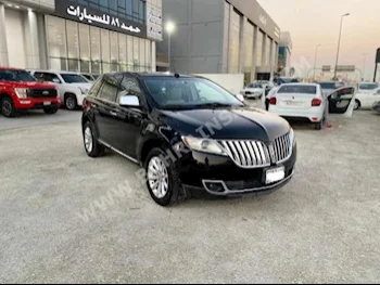 لنكولن  ام كيه اكس  2011  اس يو في  اتوماتك  6  140,800  دفع خلفي  أسود  بنزين