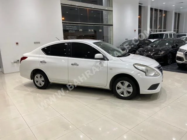 Nissan  Sunny  2016  Sedan  Automatic  4  156,350  FWD  White  Gasoline