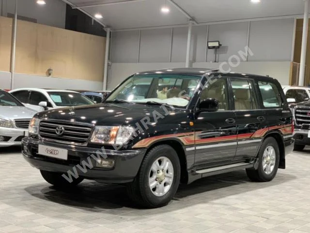 Toyota  Land Cruiser  GXR  2003  SUV  Automatic  6  280,000  4WD  Black  Gasoline