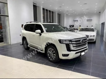 Toyota  Land Cruiser  GXR  2021  SUV  Automatic  6  14,150  4WD  White  Gasoline