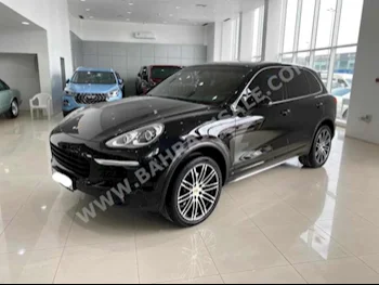 Porsche  Cayenne  2016  SUV  Automatic  6  100,800  AWD  Black  Gasoline
