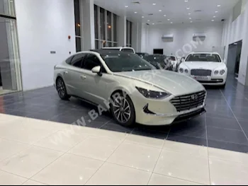 Hyundai  Sonata  2021  Sedan  Automatic  4  7,250  FWD  Beige  Gasoline