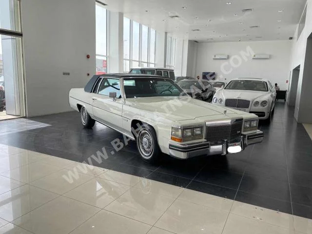 Cadillac  DeVille  1983  Classic  Automatic  8  5  RWD  White  Gasoline