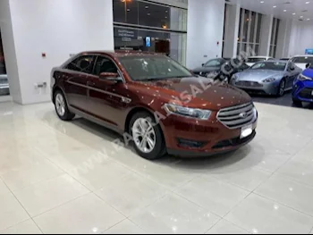 فورد  تورس  اس اي  2015  سيدان  اتوماتك  6  149,000  دفع أمامي  عنابي  بنزين