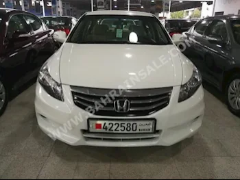 Honda  Accord  2012  Sedan  Automatic  4  76,000  FWD  White  Gasoline