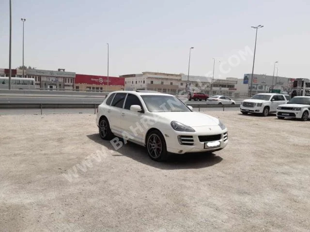 بورش  كيان  2008  اس يو في  اتوماتك  8  120,800  دفع كلي مستمر  أبيض  بنزين