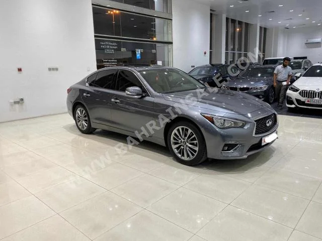 انفنيتي  كيو  50  2018  سيدان  اتوماتك  4  15,850  دفع أمامي  رمادي  بنزين