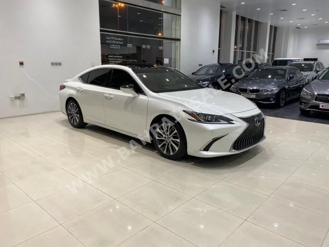لكزس اي اس 350 2019 سيدان اتوماتك 6 23,200 دفع خلفي أبيض بنزين
