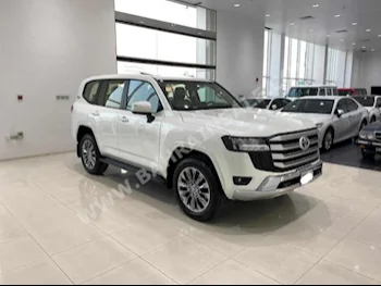 Toyota  Land Cruiser  GXR  2021  SUV  Automatic  6  815  AWD  Pearl  Gasoline