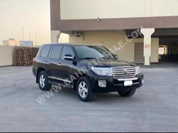 تويوتا  لاند كروزر  جي  2014  اس يو في  اتوماتك  6  59,200  دفع رباعي  أسود  بنزين