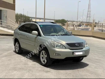لكزس  ار اكس  330  2004  اس يو في  اتوماتك  6  159,650  دفع خلفي  فضي  بنزين