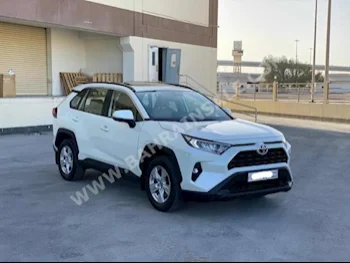 تويوتا  4 راف  2019  اس يو في  اتوماتك  4  19,600  دفع أمامي  أبيض  بنزين
