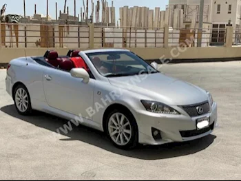 لكزس  اي اس  300 C  2014  كشف  اتوماتك  6  77,350  دفع خلفي  فضي  بنزين