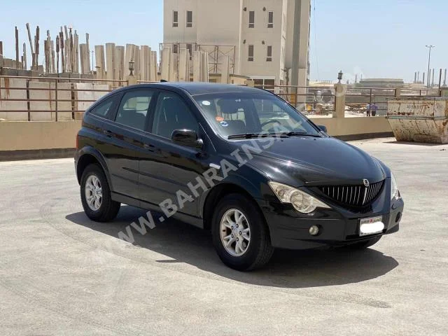سانغ يونغ  اكتيون  2011  اس يو في  اتوماتك  4  84,100  دفع خلفي  أسود  بنزين
