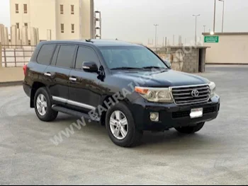 Toyota  Land Cruiser  GXR  2014  SUV  Automatic  8  174,800  AWD  Black  Gasoline