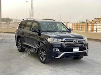 Toyota  Land Cruiser  GXR  2016  SUV  Automatic  6  85,100  AWD  Blue  Gasoline