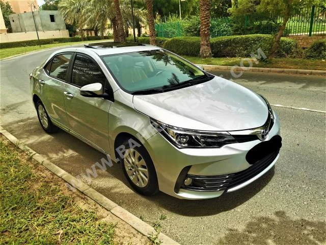 Toyota  Corolla  XLI  2019  Sedan  Automatic  4  480,000  FWD  Silver  Gasoline