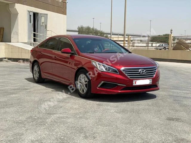 Hyundai  Sonata  2016  Sedan  Automatic  4  136,650  FWD  Red  Gasoline