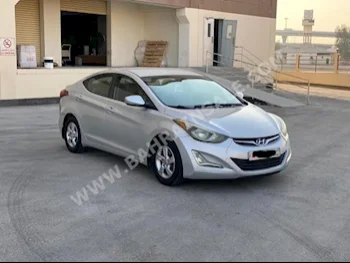 هيونداي  النترا  2015  سيدان  اتوماتك  4  158,450  دفع أمامي  فضي  بنزين