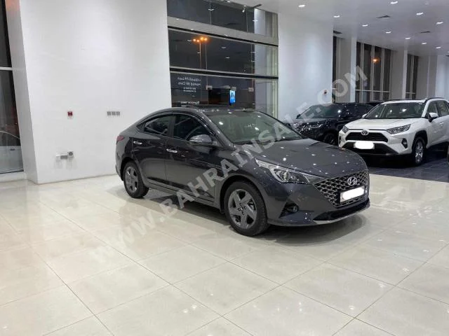 هيونداي  اكسنت  1.6  2021  سيدان  اتوماتك  4  14,050  دفع أمامي  رمادي  بنزين