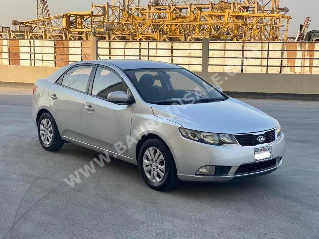 Kia  Cerato  2012  Sedan  Automatic  4  180,500  FWD  Silver  Gasoline
