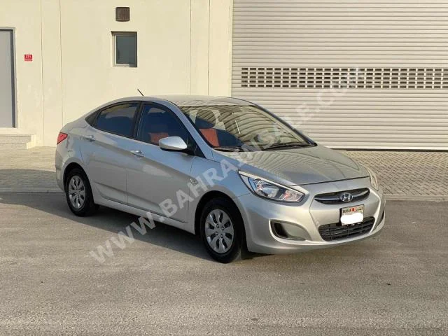 Hyundai  Accent  1.6  2016  Sedan  Automatic  4  297,300  FWD  Silver  Gasoline