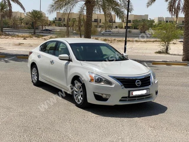 نيسان  ألتيما  2016  سيدان  اتوماتك  4  89,650  دفع أمامي  أبيض  بنزين