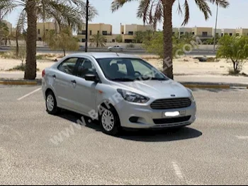 فورد  فيجو  2017  سيدان  اتوماتك  4  41,650  دفع أمامي  فضي  بنزين