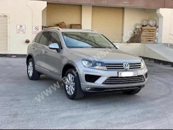 فوكس واغن  طوارق  2016  اس يو في  اتوماتك  6  70,700  دفع كلي مستمر  فضي  بنزين