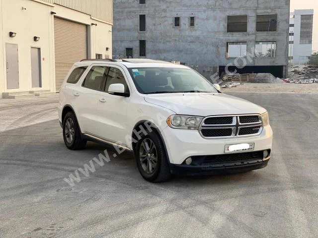 Dodge  Durango  2011  SUV  Automatic  8  173,100  AWD  White  Gasoline