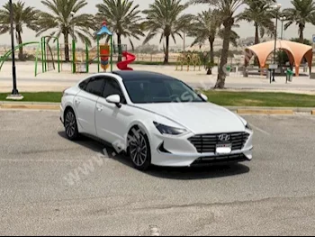 هيونداي  سوناتا  2022  سيدان  اتوماتك  4  6,200  دفع أمامي  أبيض  بنزين
