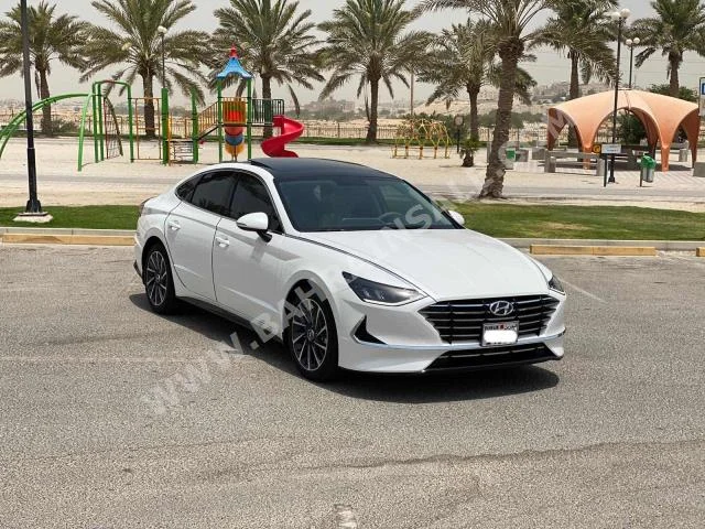 هيونداي  سوناتا  2022  سيدان  اتوماتك  4  6,200  دفع أمامي  أبيض  بنزين