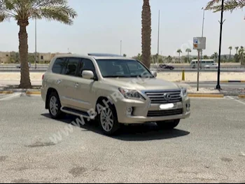 Lexus LX 570 2012 SUV Automatic 8 194,900 AWD Gray Gasoline