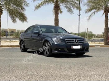 Mercedes-Benz  C-Class  200  2014  Sedan  Automatic  4  99,750  FWD  Gray  Gasoline