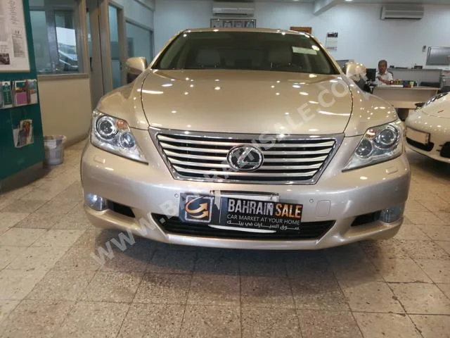 Lexus  LS  460  2010  Sedan  Automatic  8  75,000  RWD  Gold  Gasoline