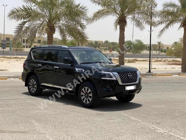 نيسان  باترول  أكس أي  2022  اس يو في  اتوماتك  6  3,000  دفع كلي مستمر  أسود  بنزين