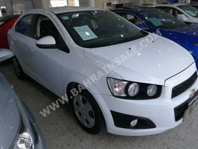 شفروليه  سونيك  2014  سيدان  اتوماتك  4  65,000  دفع أمامي  أبيض  بنزين