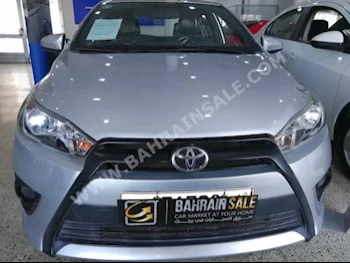 تويوتا  ياريس  2015  هاتشباك  اتوماتك  4  55,800  دفع أمامي  فضي  بنزين